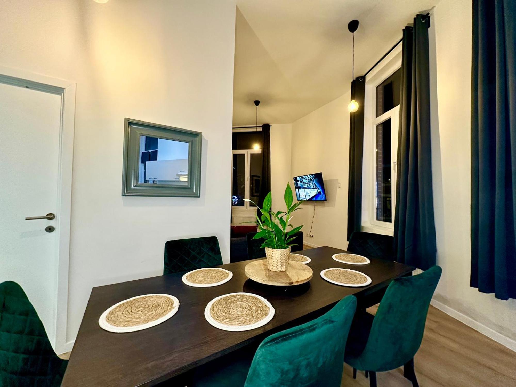Luxury Suites Mons By Rikas Hotels Extérieur photo