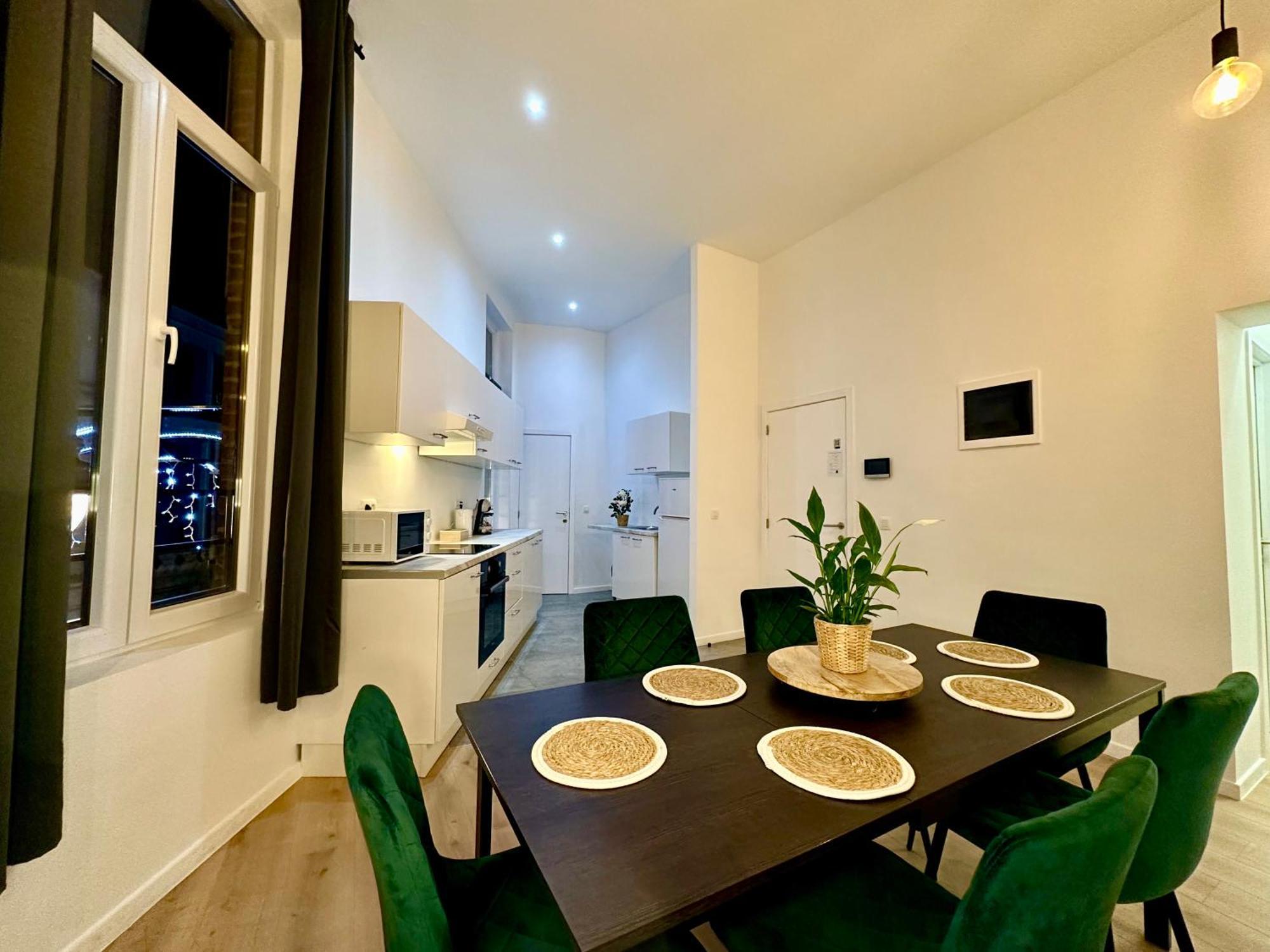 Luxury Suites Mons By Rikas Hotels Extérieur photo