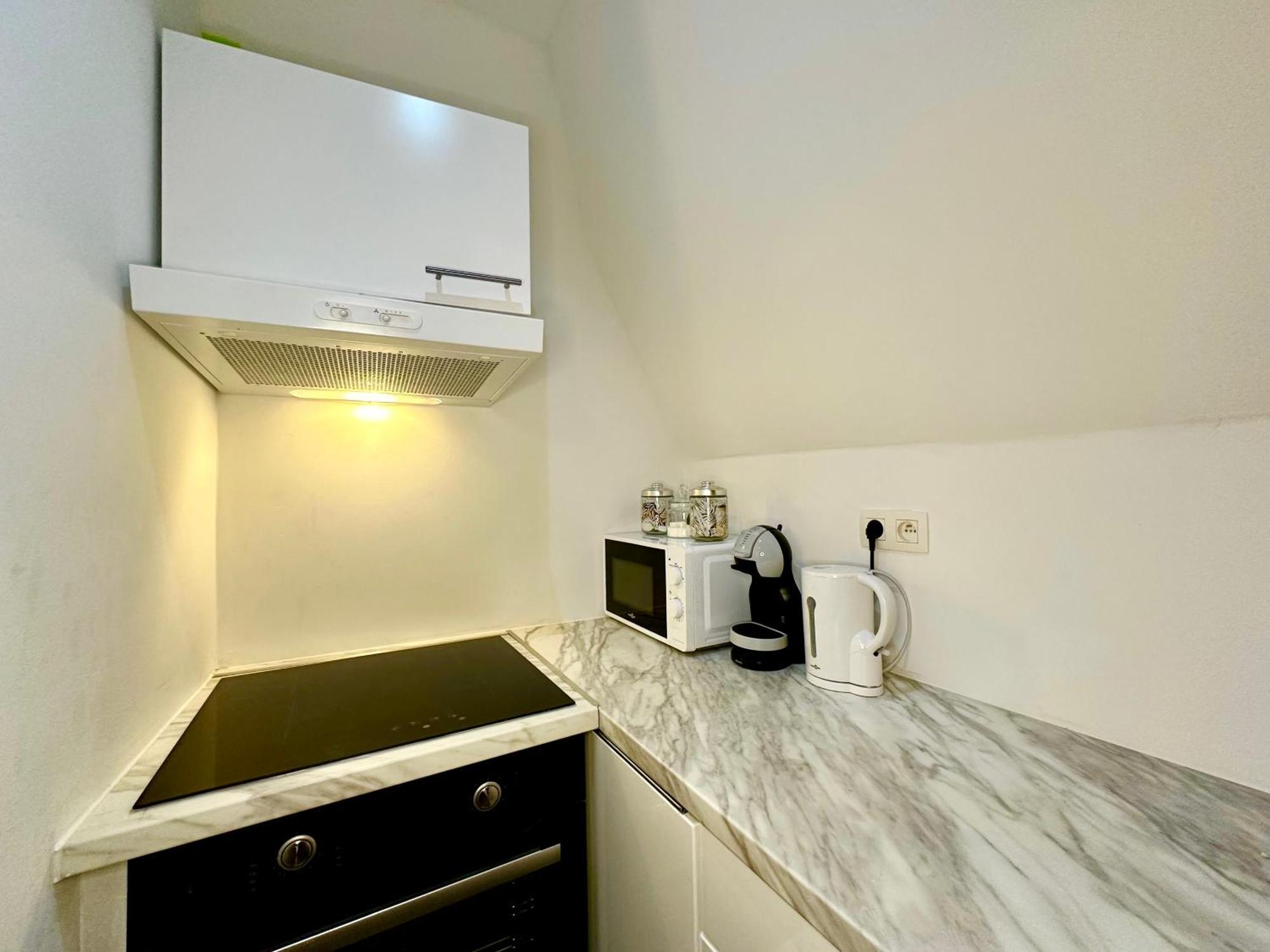 Luxury Suites Mons By Rikas Hotels Extérieur photo