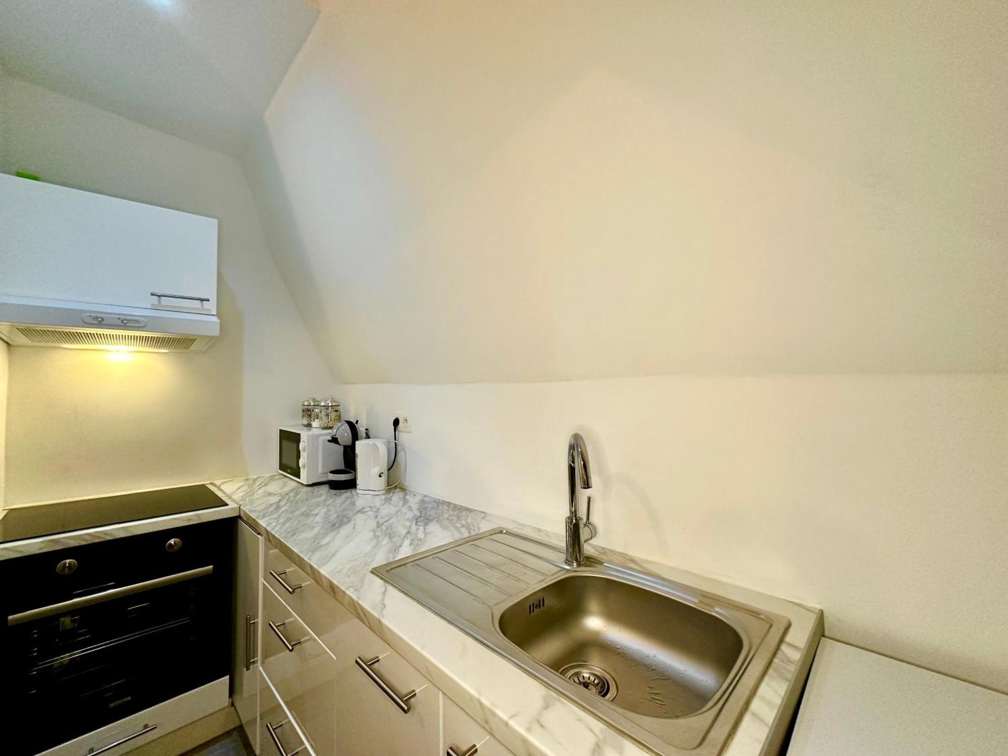 Luxury Suites Mons By Rikas Hotels Extérieur photo