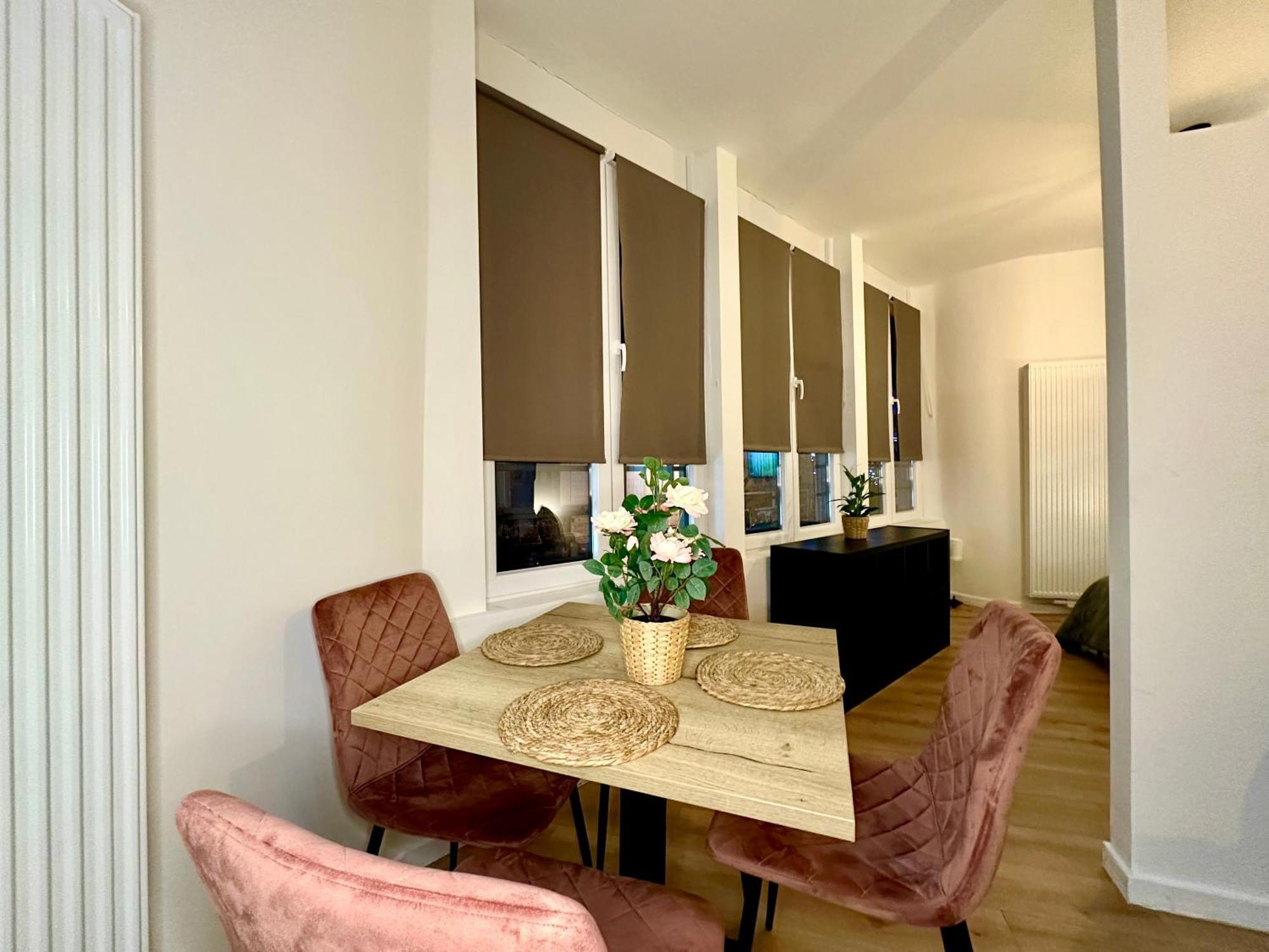 Luxury Suites Mons By Rikas Hotels Extérieur photo