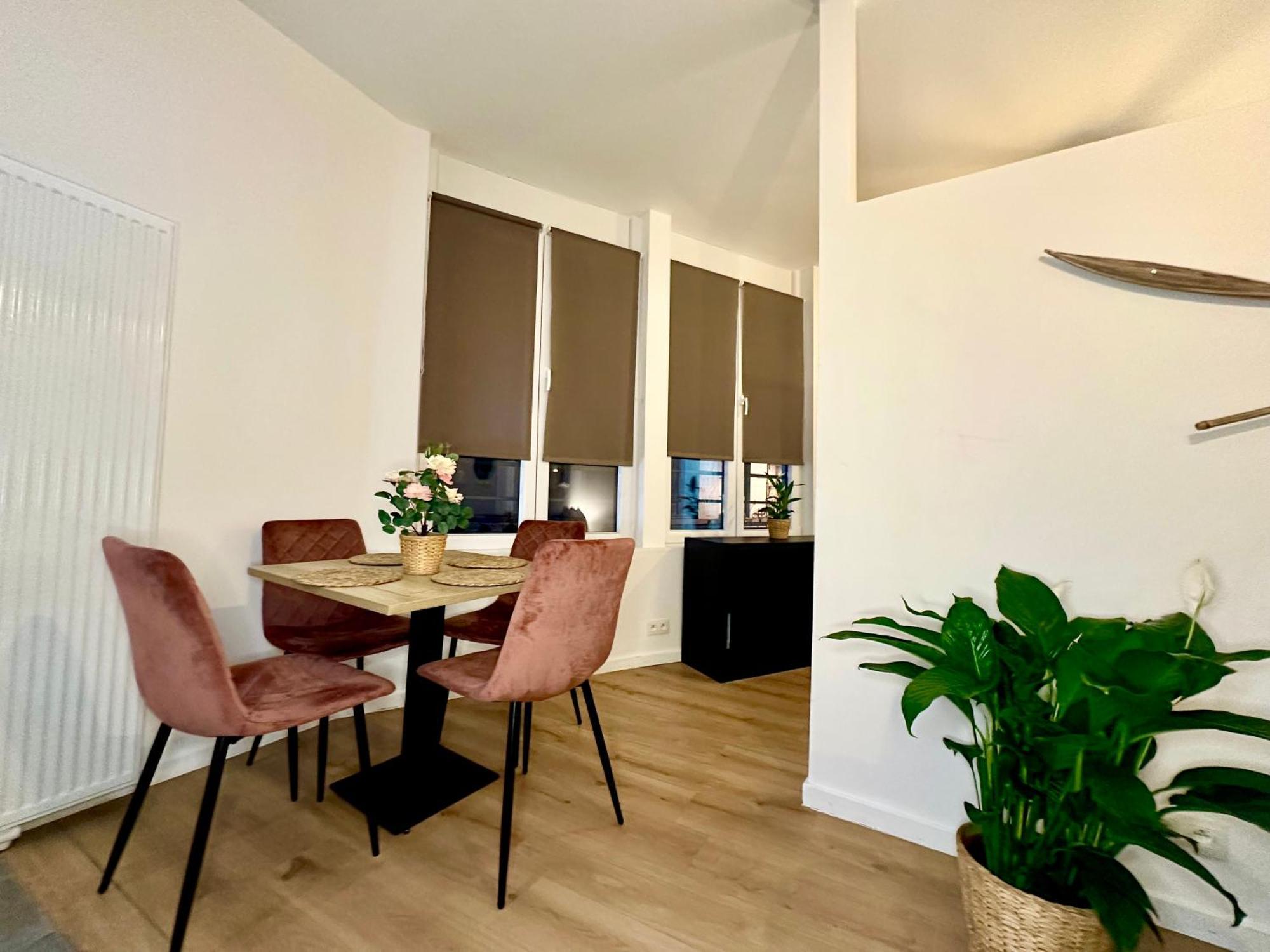 Luxury Suites Mons By Rikas Hotels Extérieur photo