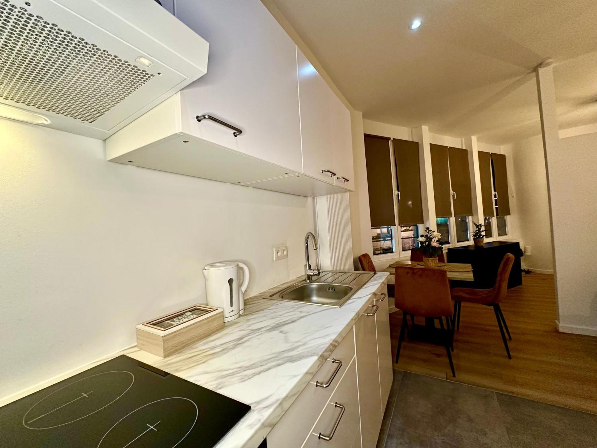 Luxury Suites Mons By Rikas Hotels Extérieur photo
