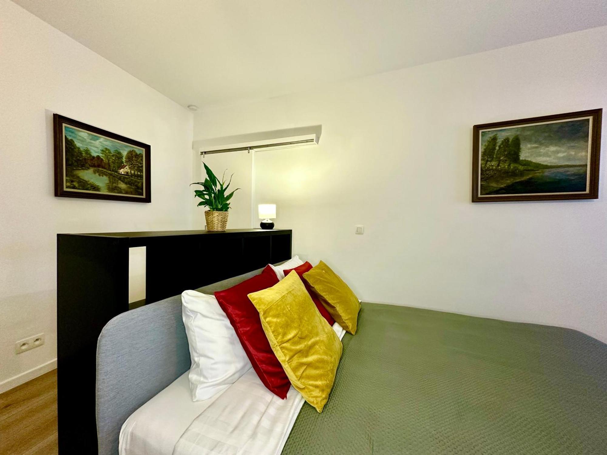 Luxury Suites Mons By Rikas Hotels Extérieur photo